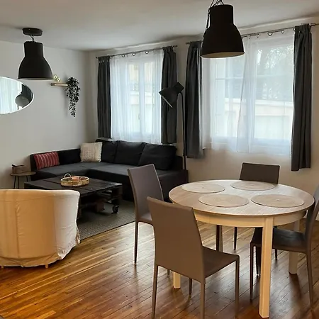 Charming Cozy Nest In * Нант